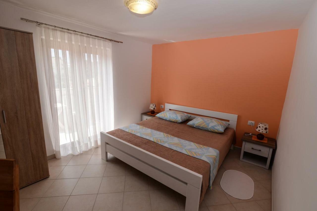 Amaryllis Residence, Apartment Diana & Deluxe Rooms With Shared Kitchen เวลิโลชิน ภายนอก รูปภาพ